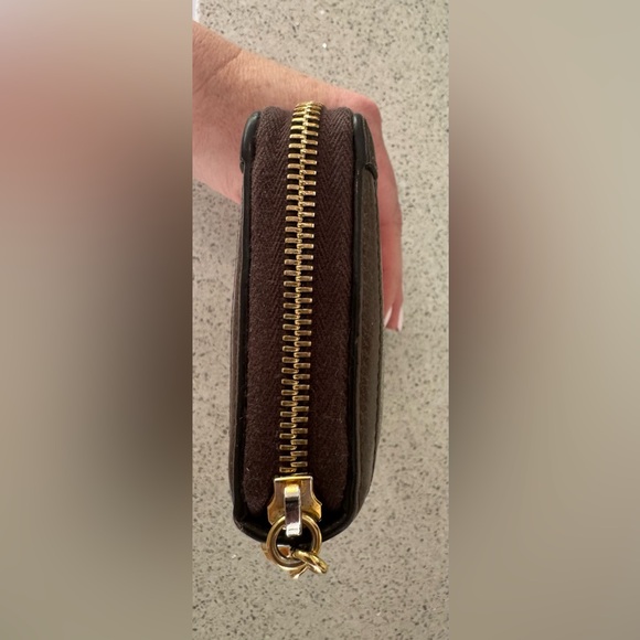 Gucci Beige and Brown Wallet with Green and Red Stripe - Picture 8 of 9